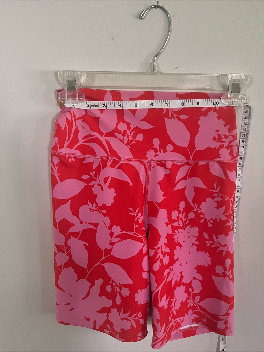 Floral High-Rise Bike Shorts in Pink and Red - Picture 7 of 7